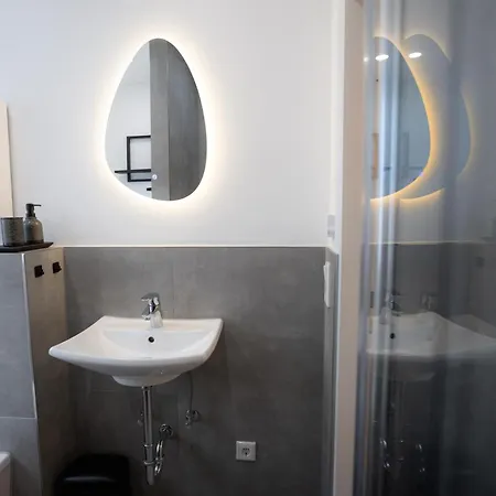 Signature - Modern Mood Apartment