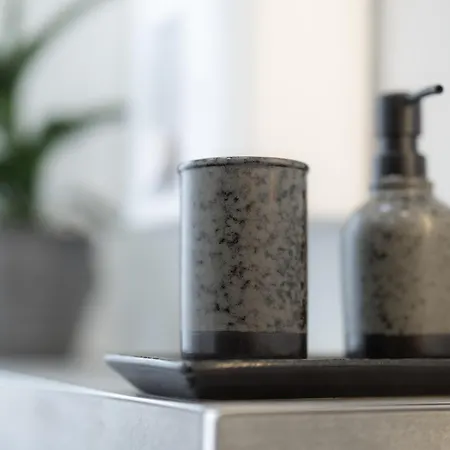 Signature - Modern Mood Apartment *