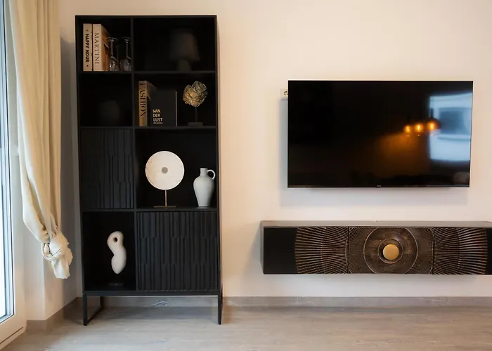 Signature - Modern Mood